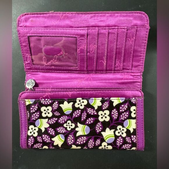 VERA BRADLEY Front Row Wallet in Frill Plum Petals Retired Fall 2011 - Picture 3 of 9